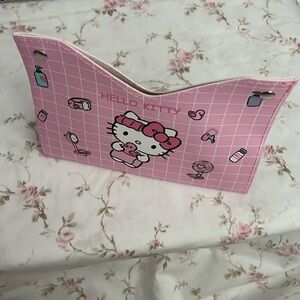 Hello Kitty Tissue Holder
